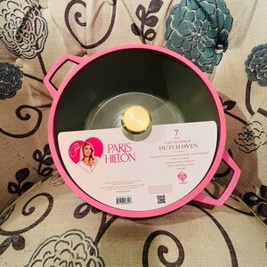 Paris Hilton 7 QT Pink Cast Aluminum Dutch Oven